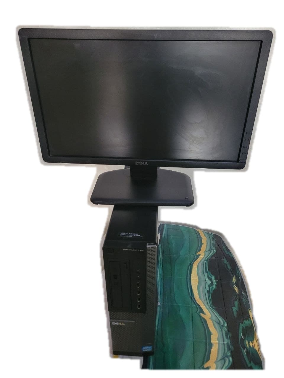 Dell OptiPlex 990 + Écran 22" Dell — vue 1